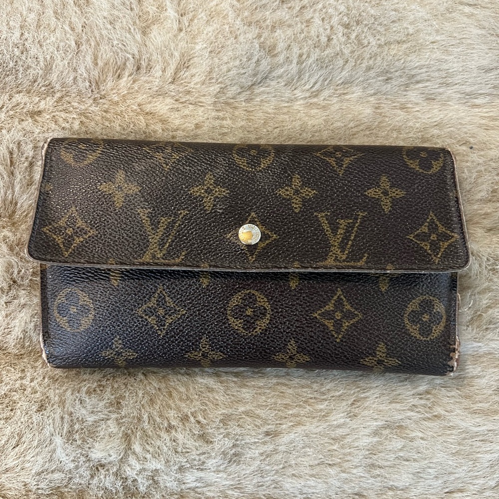 Authentic Louis Vuitton wallet